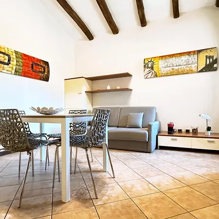Int 4 - Edoardo By San Luca Apartamento *