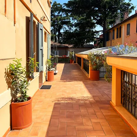 Int 4 - Edoardo By San Luca Bolonha